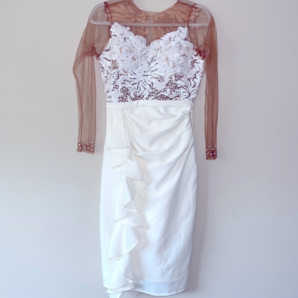 Embroidered tulle and crepe short wedding dress